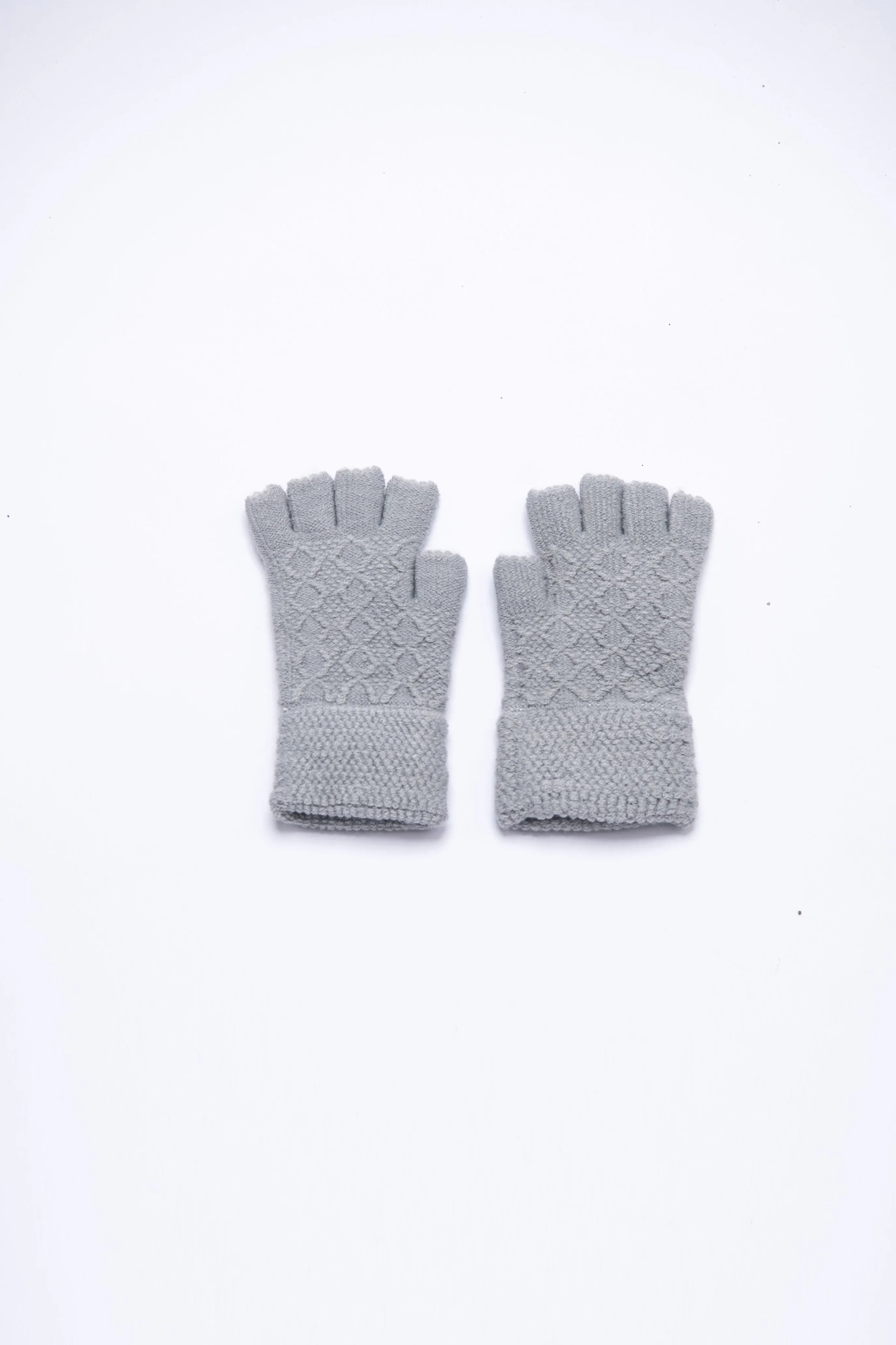 FINGERLESS GLOVES