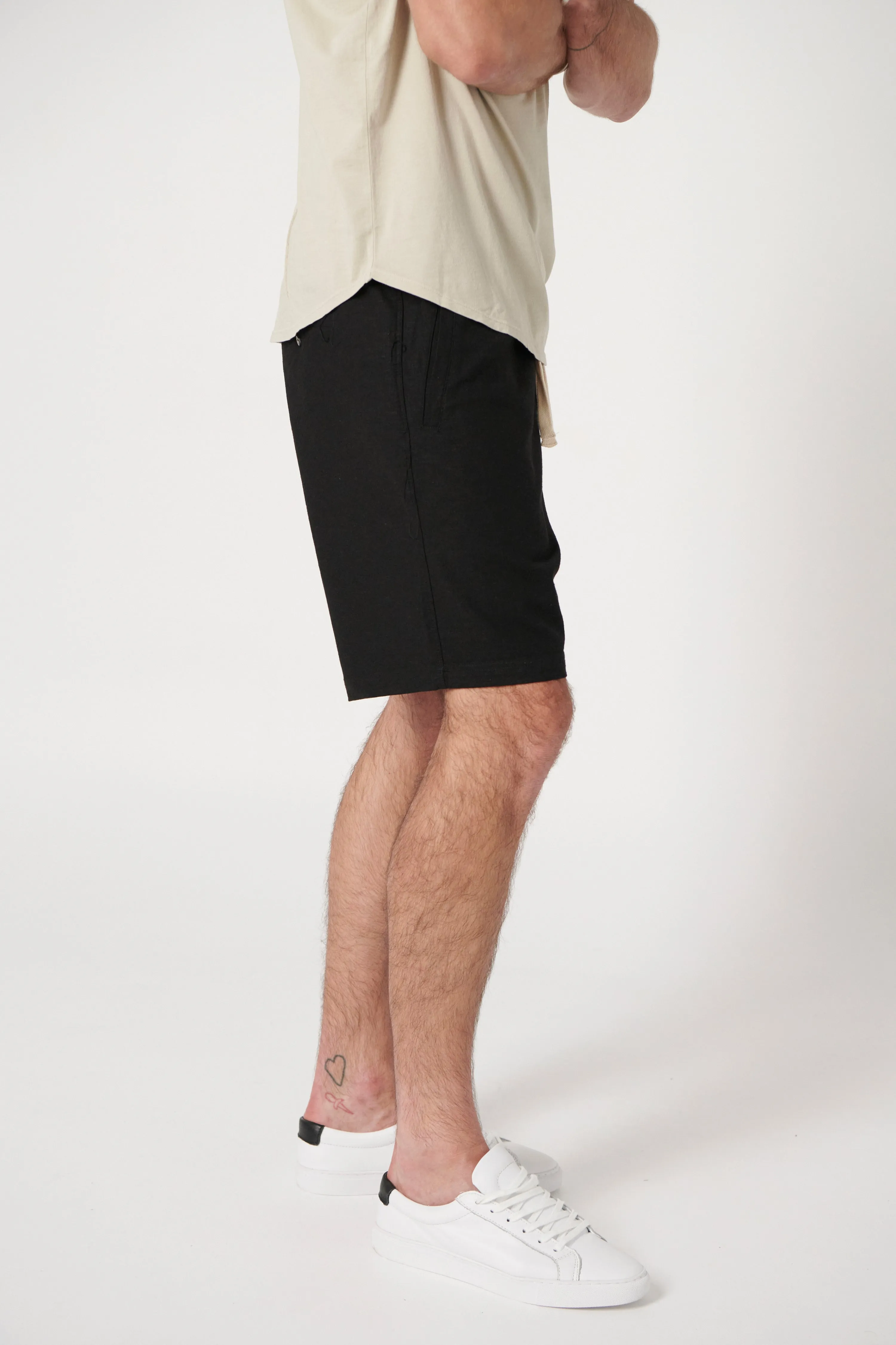 HAZARD SHORT - BLACK